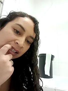 Snapshot of Afrodita4exotic chatting on February 18, 3:30 pm Afrodita4exotic online show from February 18, 3:30 pm