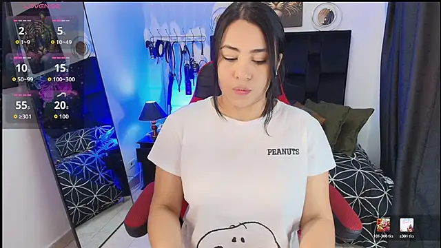 Liu wen  online show from April 11, 6:56 pm