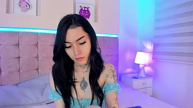 Snapshot of Megan_Morphy chatting on February 27, 1:00 pm Megan Morphy online show from February 27, 1:00 pm