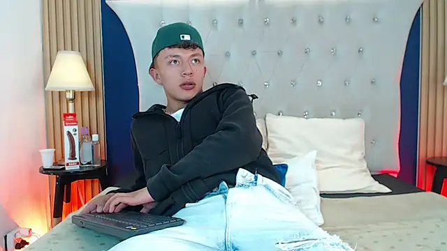 Dark Nico online show from March 6, 3:58 am