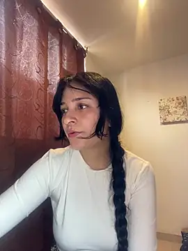 Snapshot of Abril_Thompson221 chatting on July 20, 9:39 pm Abril Thompson221 online show from July 20, 9:39 pm