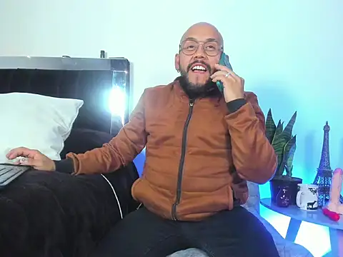 King bear 25 online show from March 5, 2:07 am