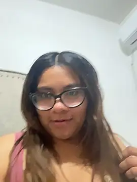 Snapshot of ludmila_x chatting on May 20, 5:13 am ludmila x online show from May 20, 5:13 am