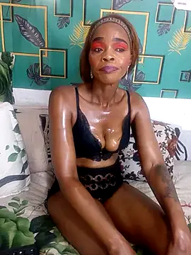 Snapshot of MaturePrettyLady01 chatting on February 28, 8:37 am MaturePrettyLady01 online show from February 28, 8:37 am