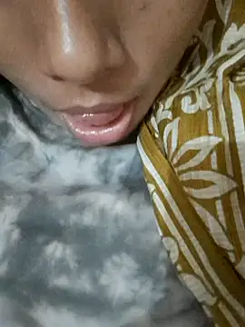 Snapshot of Horny_Girl_VIP chatting on April 11, 5:45 am Horny Girl VIP online show from April 11, 5:45 am
