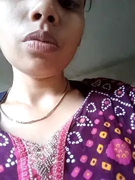 Snapshot of Horny_Girl_VIP chatting on April 22, 10:28 am Horny Girl VIP online show from April 22, 10:28 am
