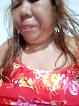 Snapshot of chubbysexy28 chatting on February 22, 7:56 pm chubbysexy28 online show from February 22, 7:56 pm