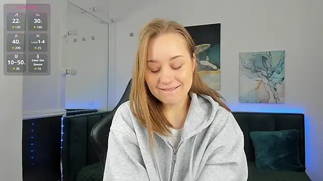 Snapshot of me1issa_sss chatting on February 16, 1:13 am me1issa sss online show from February 16, 1:13 am