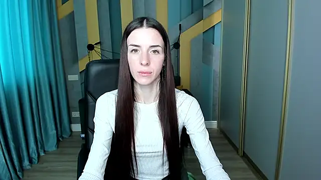 NoirDiva online show from March 14, 1:16 pm