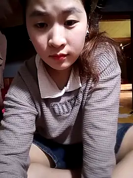 Snapshot of -Datini- chatting on February 21, 3:18 am -Datini- online show from February 21, 3:18 am