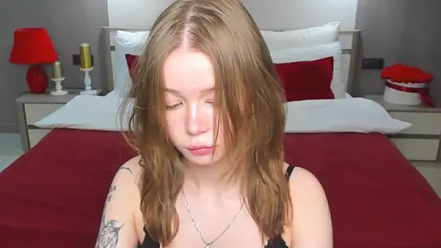 Snapshot of Violetta__Dreams chatting on April 30, 6:14 pm Violetta Dreams online show from April 30, 6:14 pm