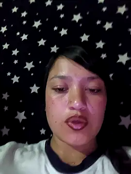 Snapshot of Bloom_Dahlia chatting on February 14, 5:04 am Bloom Dahlia online show from February 14, 5:04 am