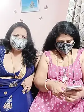 Snapshot of Kannadasexywifes chatting on June 10, 3:55 pm Kannadasexywifes online show from June 10, 3:55 pm