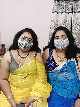 Snapshot of Kannadasexywifes chatting on July 6, 4:53 pm Kannadasexywifes online show from July 6, 4:53 pm