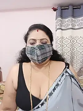 Snapshot of Kannadasexywifes chatting on July 20, 4:42 pm Kannadasexywifes online show from July 20, 4:42 pm
