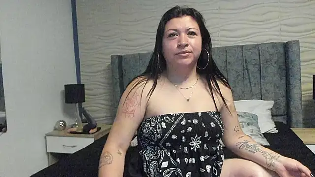 Snapshot of Ayleen_Miller chatting on February 18, 2:24 pm Ayleen Miller online show from February 18, 2:24 pm