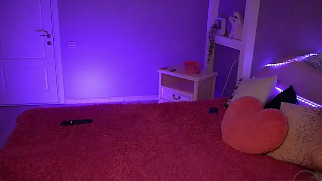 AlisMil online show from April 13, 7:58 am