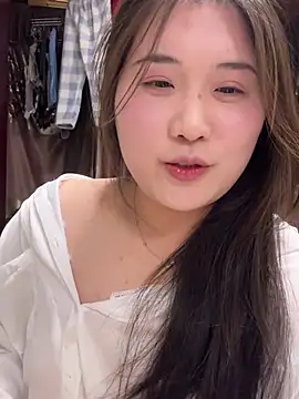 HHll7796 online show from March 12, 2:23 pm