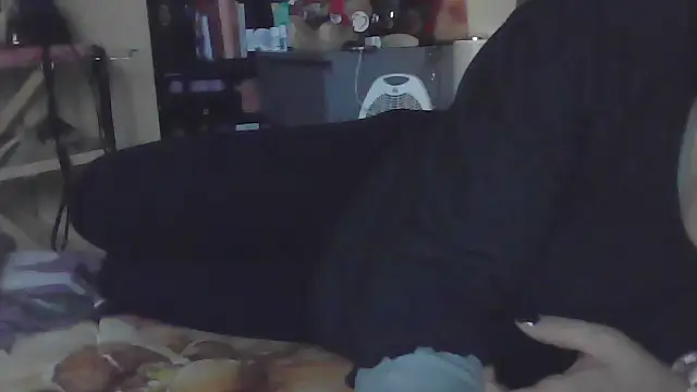 luanahot1 online show from February 17, 12:45 pm