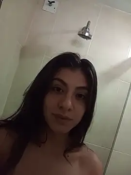 Snapshot of Arianna_C chatting on February 20, 5:35 pm Arianna C online show from February 20, 5:35 pm