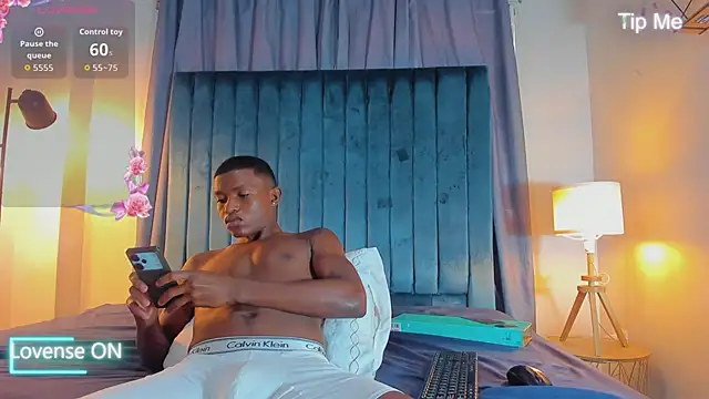 Snapshot of hanssmitt chatting on February 21, 7:15 pm hanssmitt online show from February 21, 7:15 pm