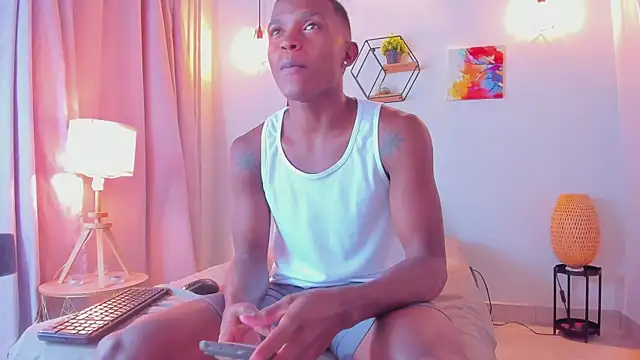 Snapshot of hanssmitt chatting on February 24, 7:01 pm hanssmitt online show from February 24, 7:01 pm