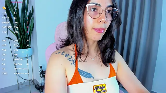 sara ospina22 online show from June 8, 11:38 pm