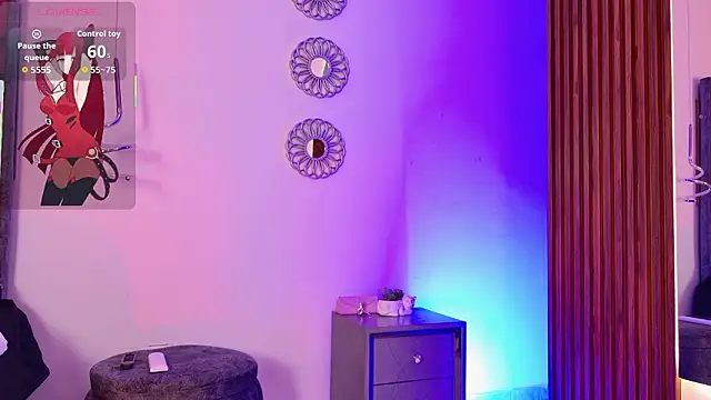 Snapshot of LunaVelour13 chatting on February 27, 3:28 am LunaVelour13 online show from February 27, 3:28 am