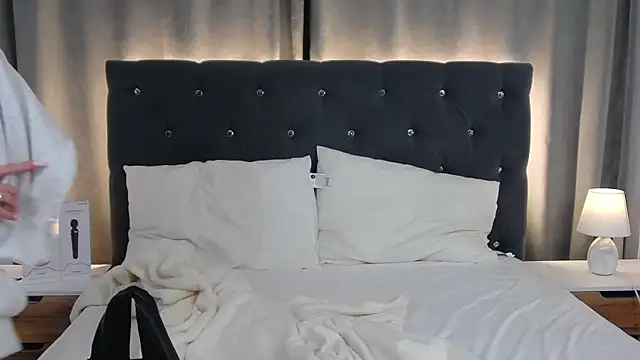 VikkyVonn online show from June 25, 10:42 am