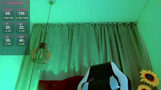 Snapshot of Cayetana_Black_ chatting on February 17, 6:58 pm Cayetana Black online show from February 17, 6:58 pm