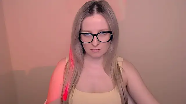 AnnePeach online show from April 5, 6:16 pm