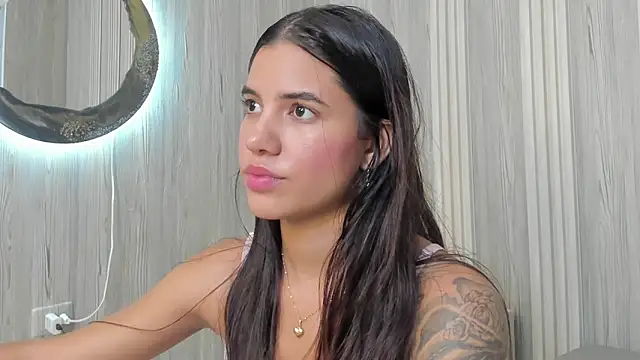 Isabellaa Rosee online show from May 21, 7:43 pm