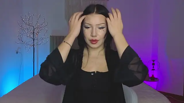 Snapshot of Dark_ange1l chatting on February 16, 8:32 am Dark ange1l online show from February 16, 8:32 am