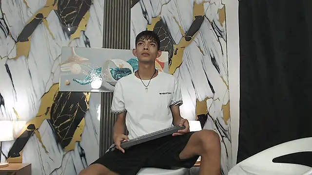 KITTY BOSH online show from March 17, 12:59 am