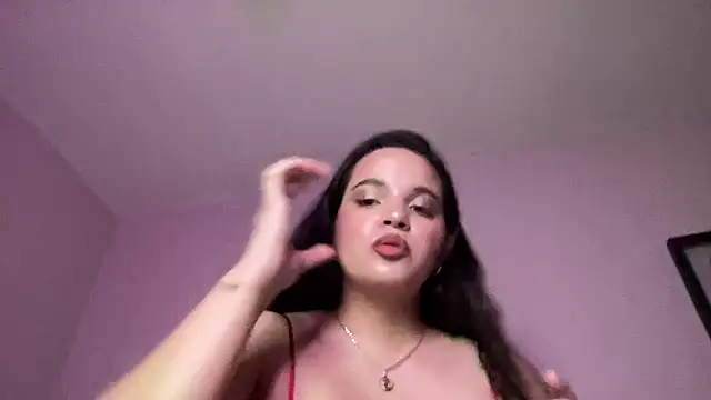 Snapshot of SoyOceanne chatting on February 13, 10:17 pm SoyOceanne online show from February 13, 10:17 pm