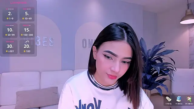 CarolineEvans x online show from March 13, 3:57 am