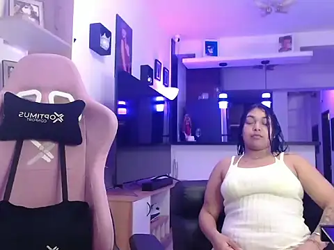 Snapshot of The_Wicked_Queens chatting on February 16, 5:47 am The Wicked Queens online show from February 16, 5:47 am