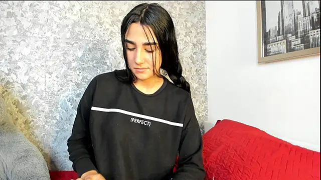 Anika H online show from April 11, 12:20 pm