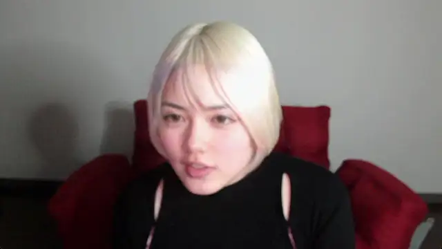 Snapshot of uru_luv000 chatting on February 19, 8:21 am uru luv000 online show from February 19, 8:21 am