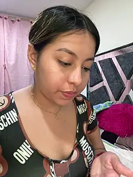 Snapshot of Emiily_joee_ chatting on June 10, 1:50 am Emiily joee online show from June 10, 1:50 am