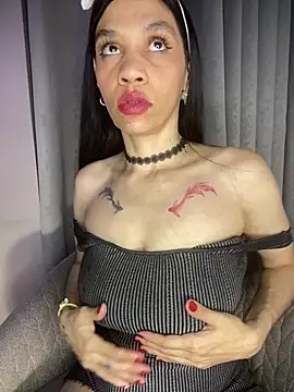 baileyadamms online show from July 18, 5:55 am