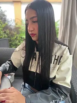 Daniela Pink online show from April 14, 11:05 am