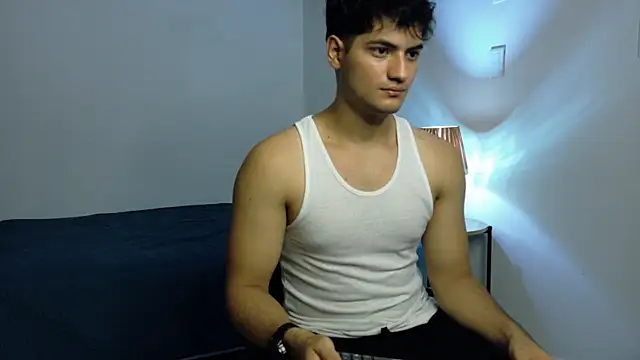 Snapshot of Kael_Switch chatting on February 28, 2:01 am Kael Switch online show from February 28, 2:01 am