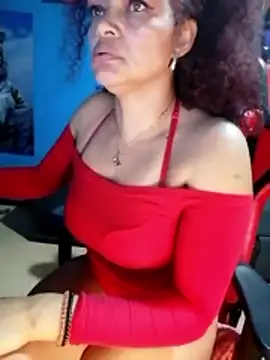 Snapshot of Helensex1 chatting on February 20, 1:57 am Helensex1 online show from February 20, 1:57 am