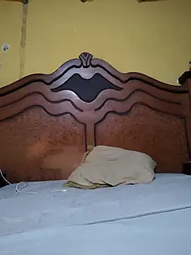 Cholo1096 online show from April 6, 9:49 pm