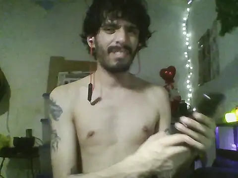 Snapshot of Hopeghost chatting on February 15, 5:15 am Hopeghost online show from February 15, 5:15 am