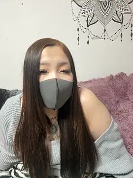 ran cha  online show from February 22, 4:27 pm