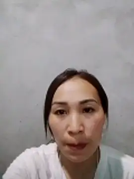 Snapshot of Thobaby112 chatting on February 16, 8:10 am Thobaby112 online show from February 16, 8:10 am