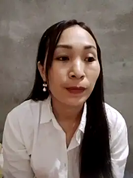 Snapshot of Thobaby112 chatting on February 22, 3:18 am Thobaby112 online show from February 22, 3:18 am