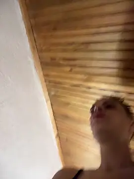 Snapshot of MonChery chatting on February 22, 7:19 am MonChery online show from February 22, 7:19 am